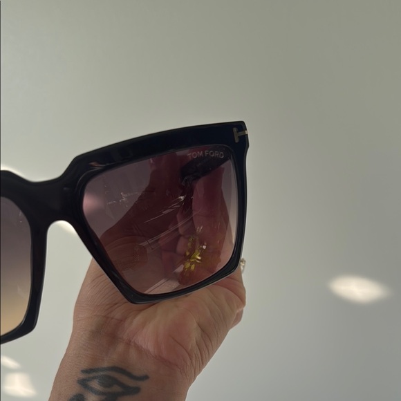 Tom Ford Black Gradient Square Sunglasses - Picture 5 of 5
